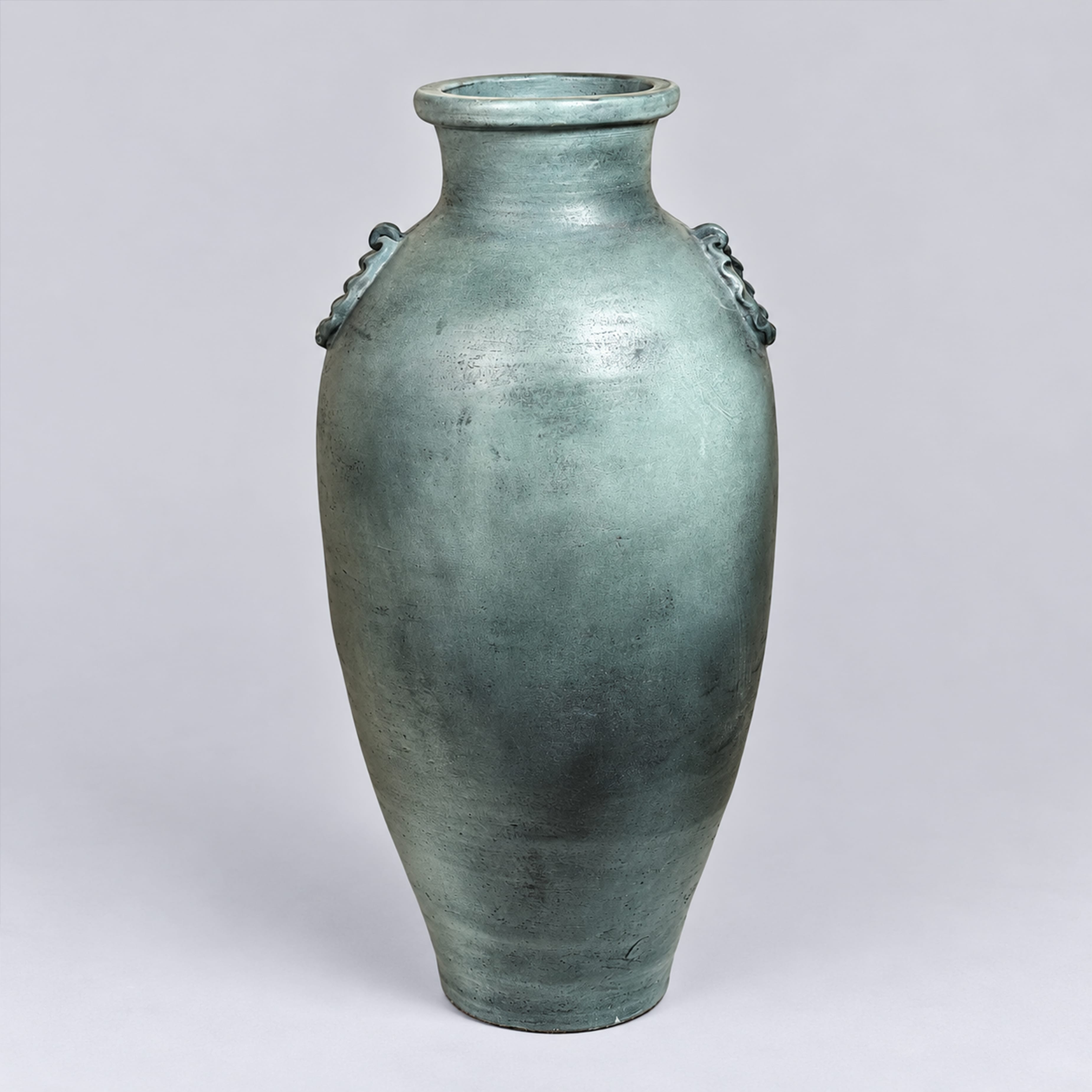 Lug Vase
