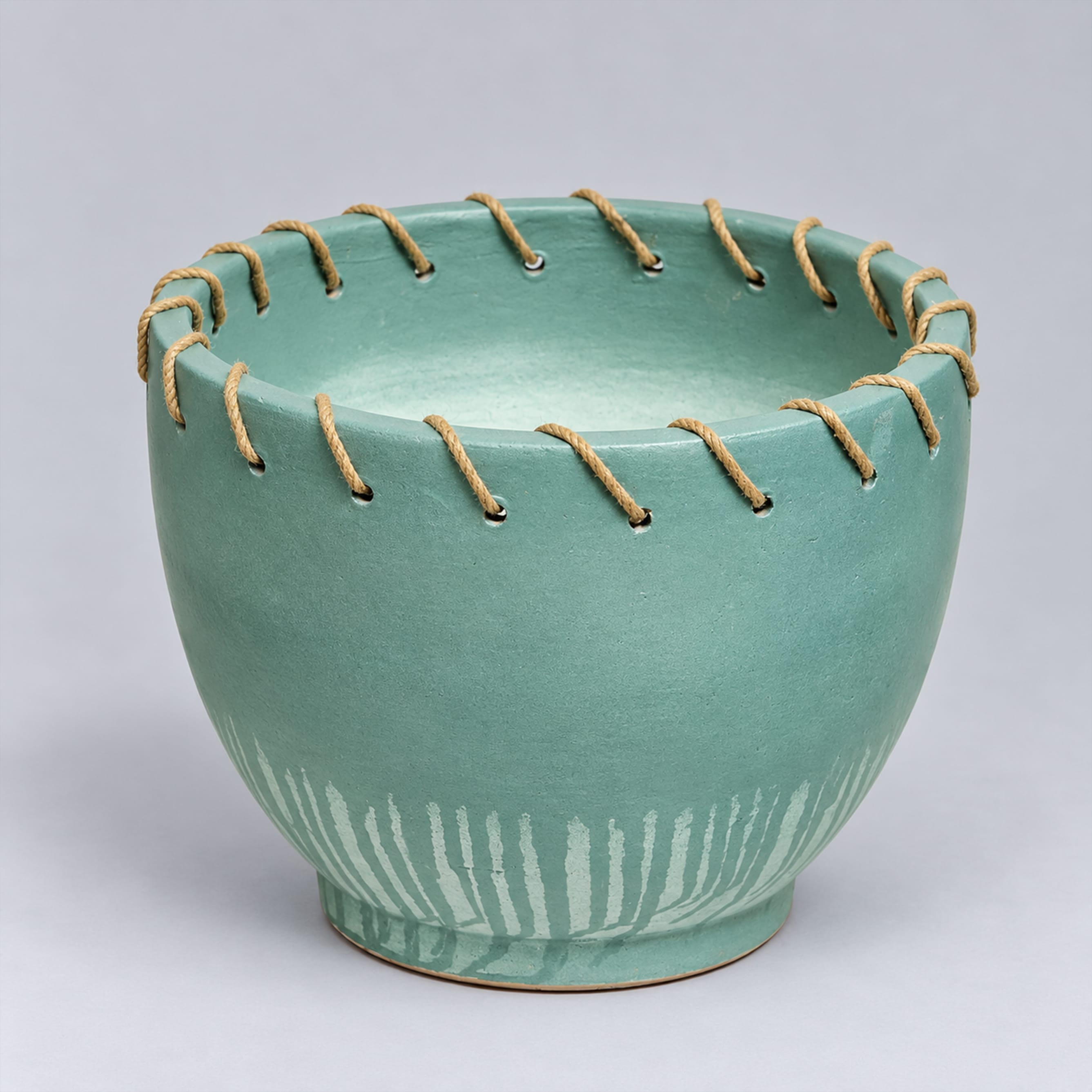 Rimmed Lace Vase